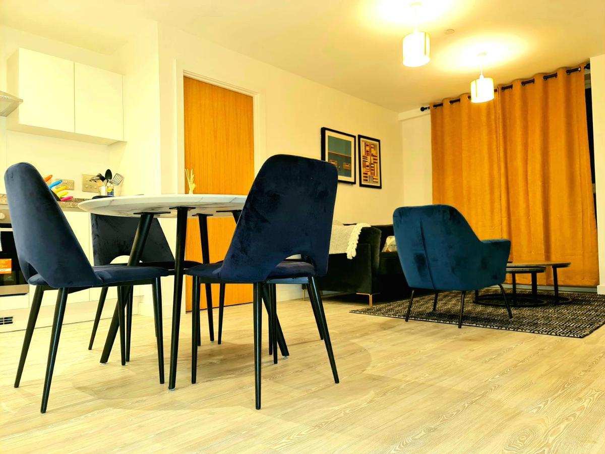 Exquisite Cosy 2-Bed Apartment In Salford Manchester Eksteriør bilde