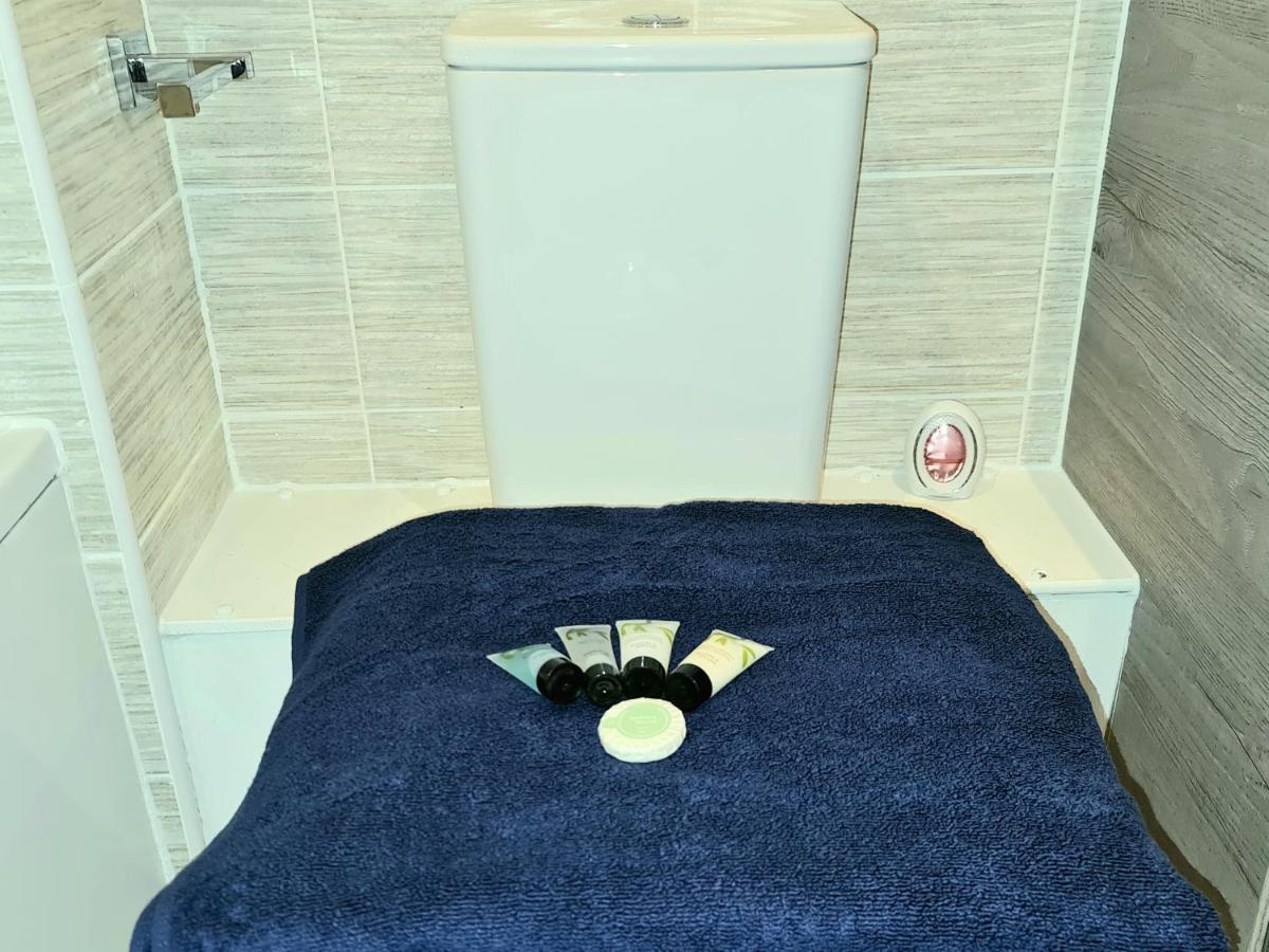 Exquisite Cosy 2-Bed Apartment In Salford Manchester Eksteriør bilde